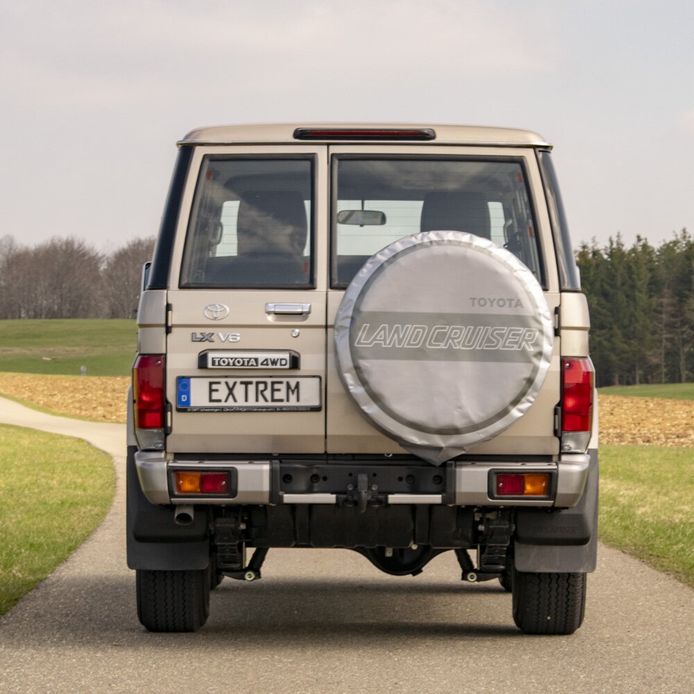 GRJ76 Reserverad am Heck - 3,5t Anhängelast